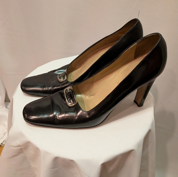 Gucci Shoes - Gucci Classic Black Leather Women's Heels with Metal Accent